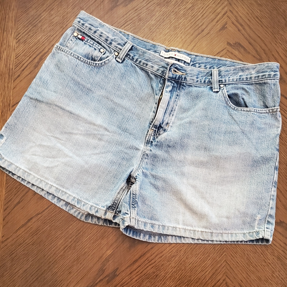 Vintage Tommy Hilfiger Boyfriend Shorts
